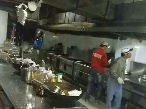 清洗中